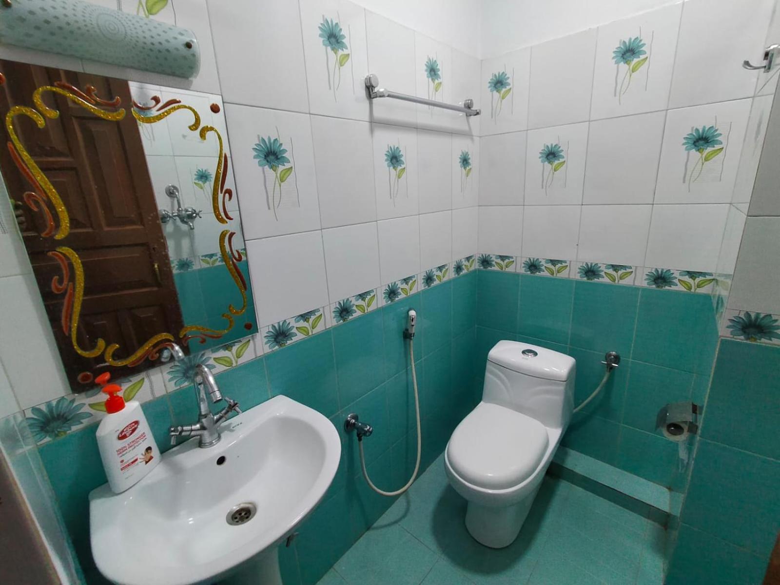 Hotel Pristine Catmandu Quarto foto